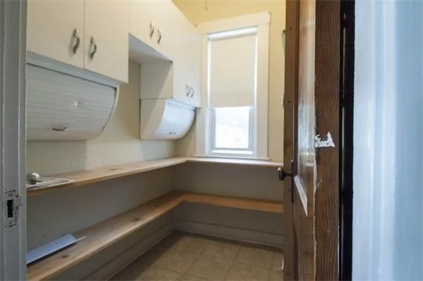 2 bed, 1 bath apartment for rent at 32 Westmount Ave Unit 1, West Roxbury — photo 9 of 15