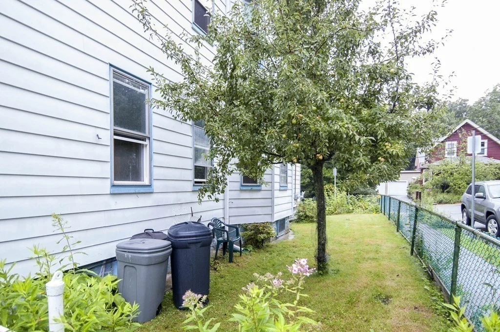 3 bed, 1 bath apartment for rent at 32 Westmount Unit 2, West Roxbury — photo 11 of 11