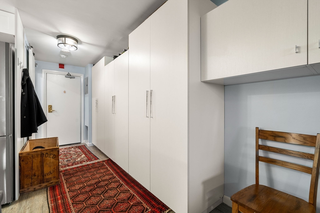 Studio bed, 1 bath apartment for rent at 32 Whites Ave Unit D16, Watertown — photo 4 of 17