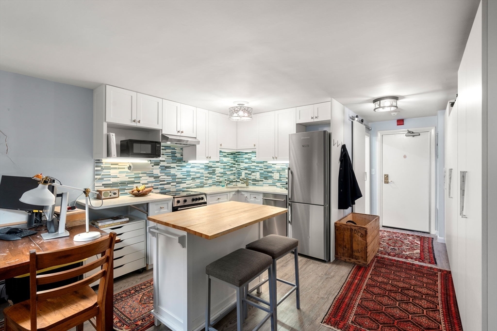 Studio bed, 1 bath apartment for rent at 32 Whites Ave Unit D16, Watertown — photo 7 of 17