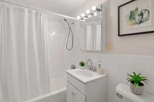 2 bed, 2 bath apartment for rent at 32 Whites Ave Unit D33, Watertown — photo 12 of 24