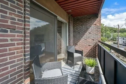 2 bed, 2 bath apartment for rent at 32 Whites Ave Unit D33, Watertown — photo 7 of 24