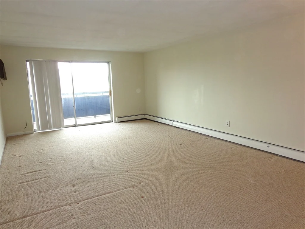 1 bed, 1 bath apartment for rent at 32 Whites Ave Unit D76, East Watertown — photo 8 of 17