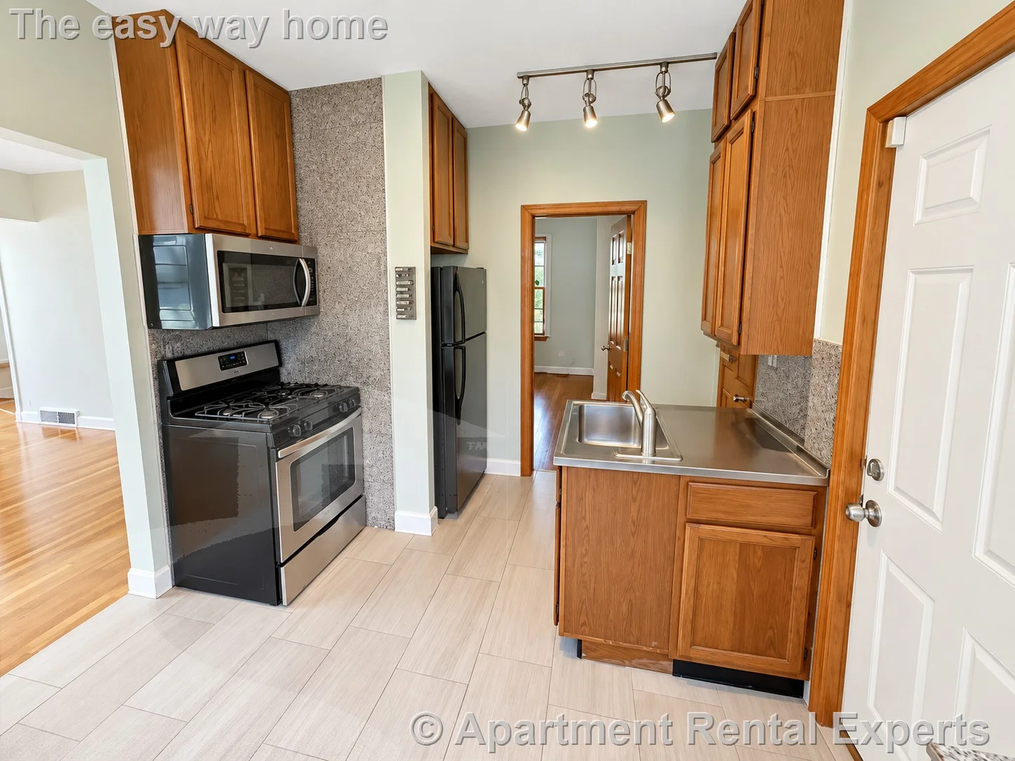 2 bed, 1 bath apartment for rent at 32 William St Unit 1, Ball Square — photo 3 of 11