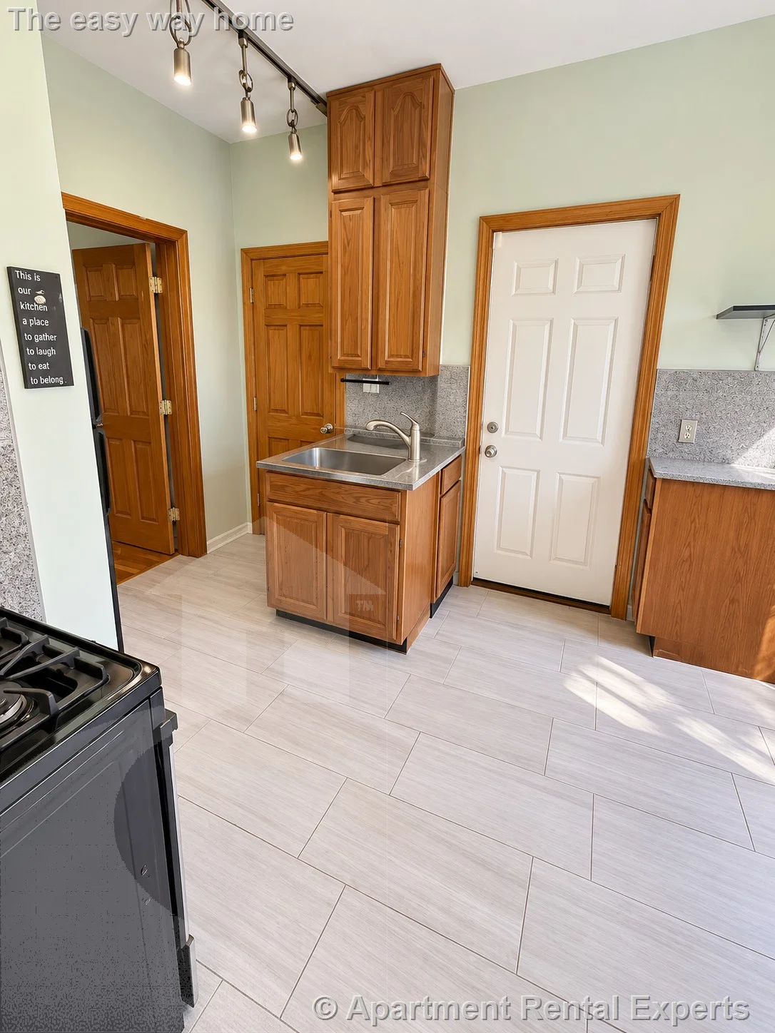 2 bed, 1 bath apartment for rent at 32 William St Unit 1, Ball Square