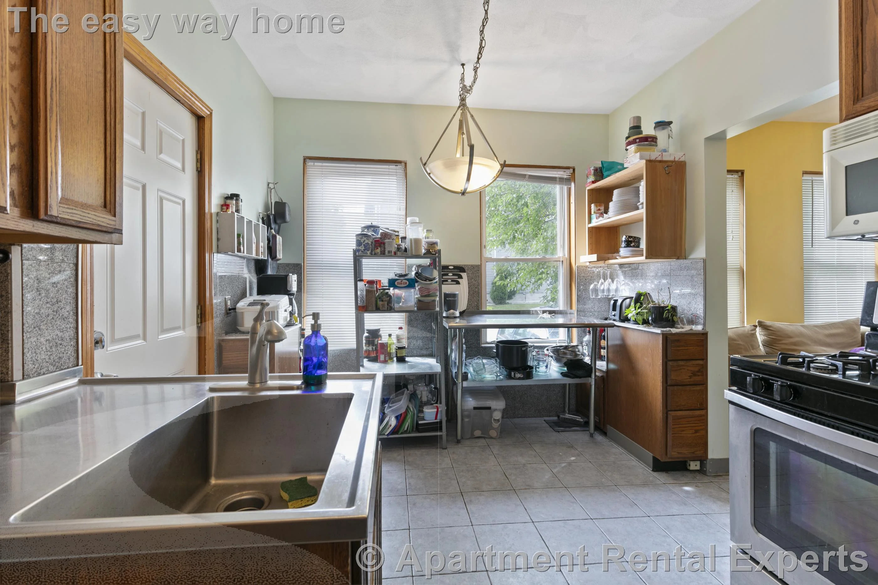 2 bed, 1 bath apartment for rent at 32 William St Unit 1, Ball Square — photo 5 of 16