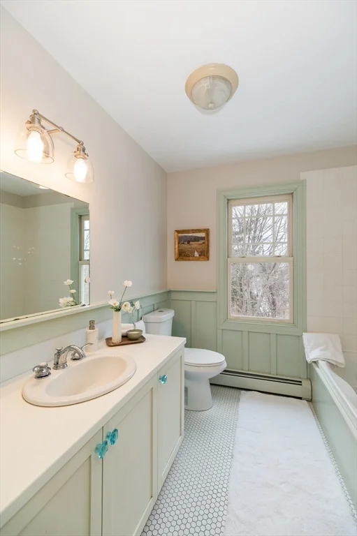 5 bed, 3 bath apartment for rent at 32 Witham St Unit B, Gloucester — photo 20 of 26