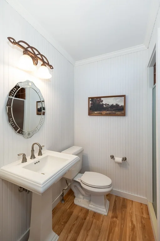 5 bed, 3 bath apartment for rent at 32 Witham St Unit B, Gloucester — photo 11 of 26