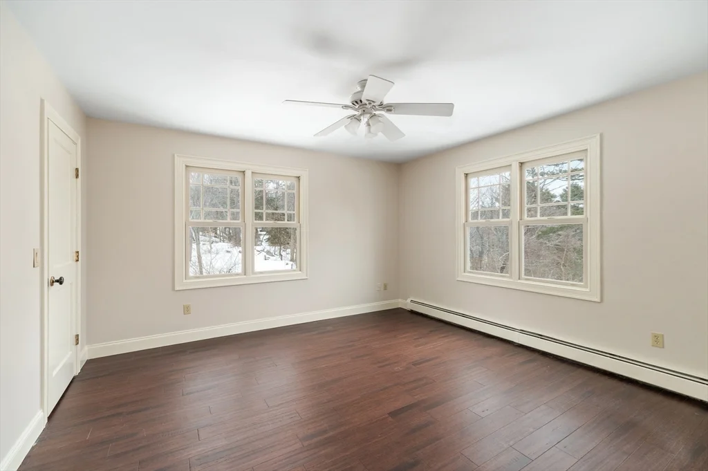 5 bed, 3 bath apartment for rent at 32 Witham St Unit B, Gloucester — photo 18 of 26