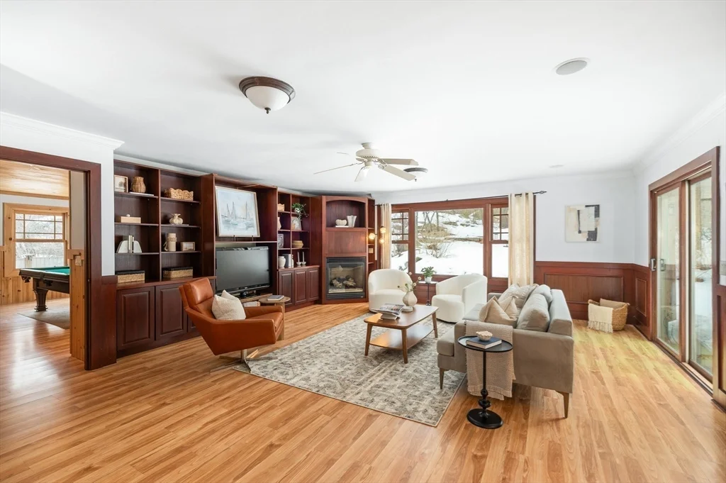 5 bed, 3 bath apartment for rent at 32 Witham St Unit B, Gloucester — photo 4 of 26