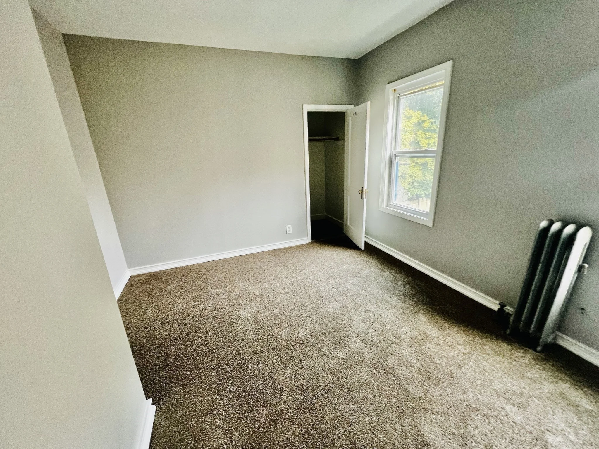 3 bed, 1 bath apartment for rent at 32 Woodford St Unit 2, Worcester — photo 11 of 14