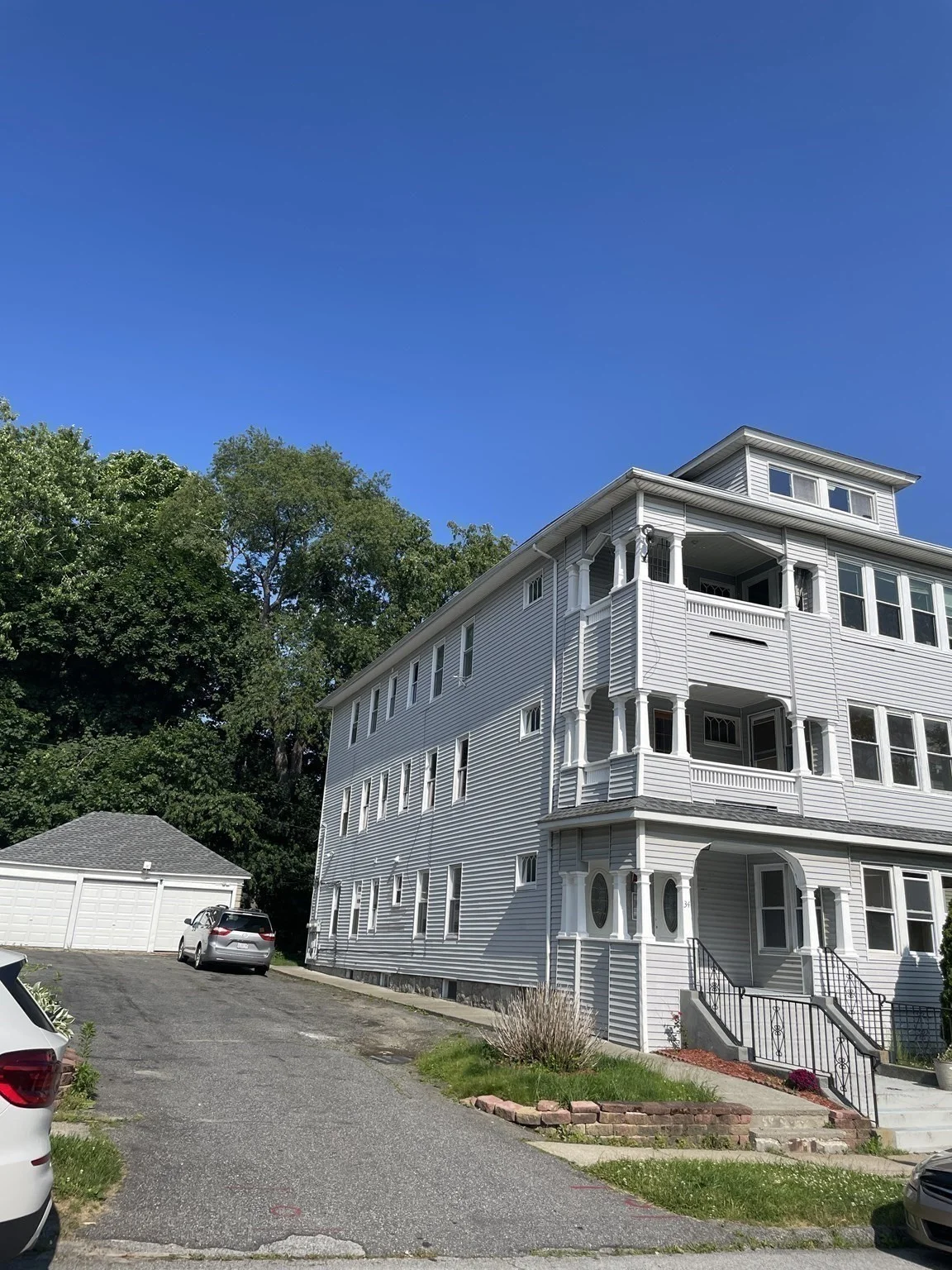 3 bed, 1 bath apartment for rent at 32 Woodford St Unit 2, Worcester — photo 13 of 14