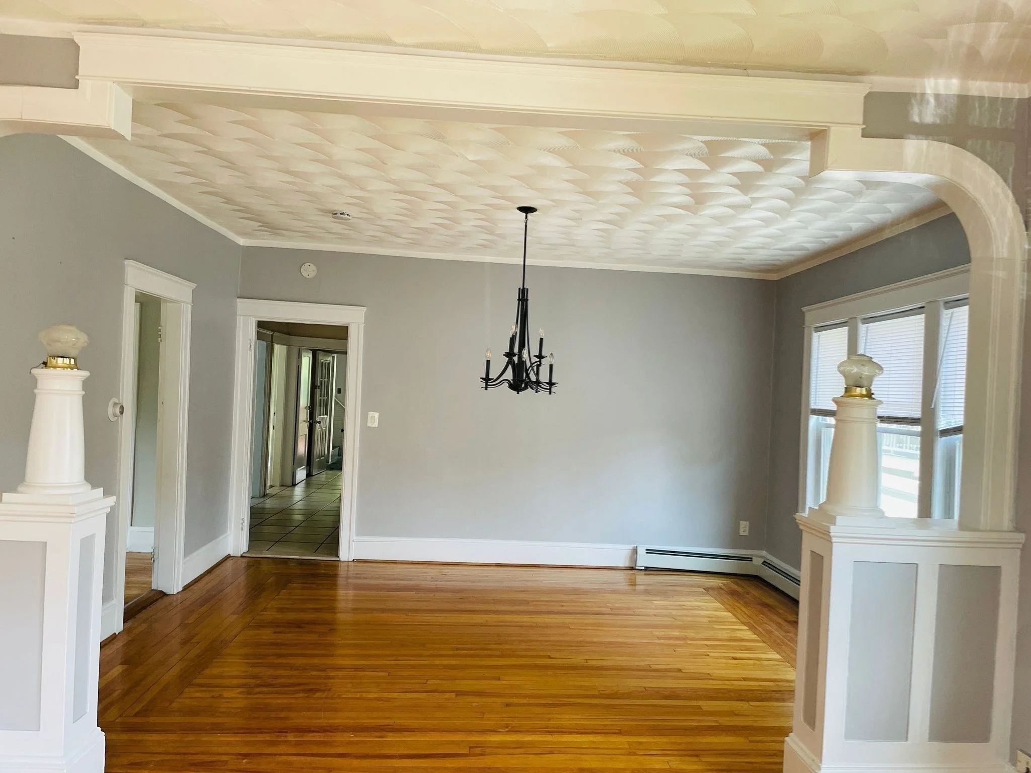 3 bed, 1 bath apartment for rent at 32 Woodford St Unit 2, Worcester — photo 2 of 14