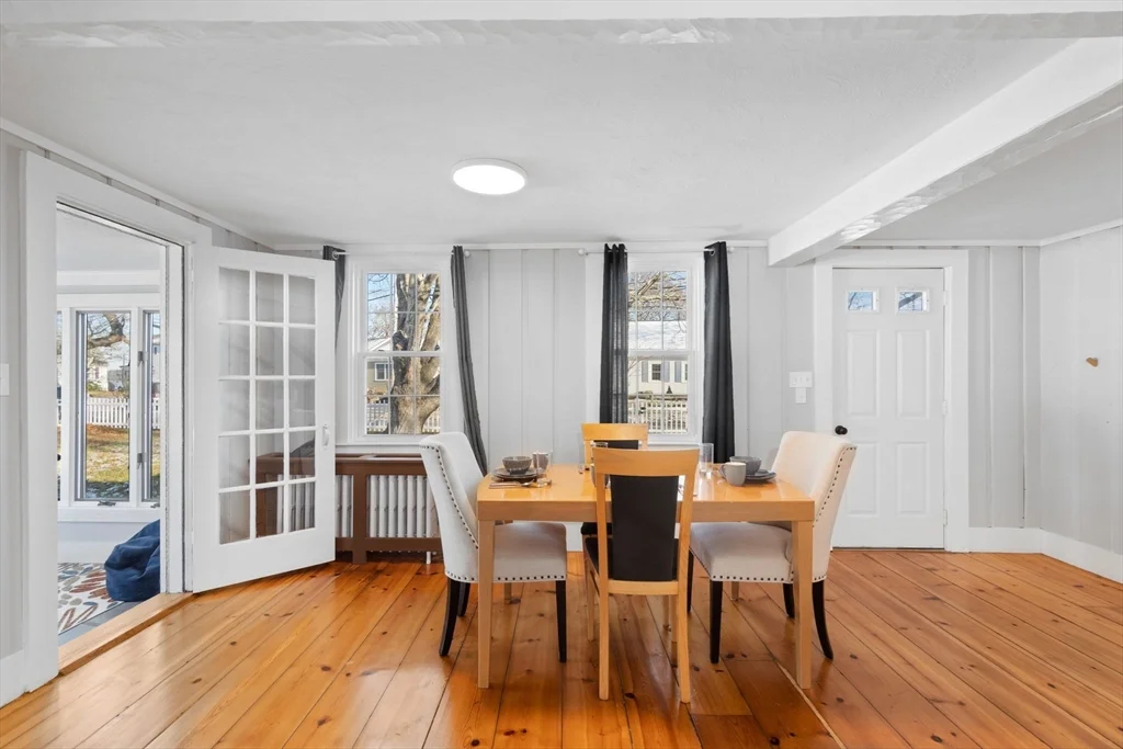3 bed, 1 bath apartment for rent at 32 Woodside Ave, Wareham — photo 9 of 40