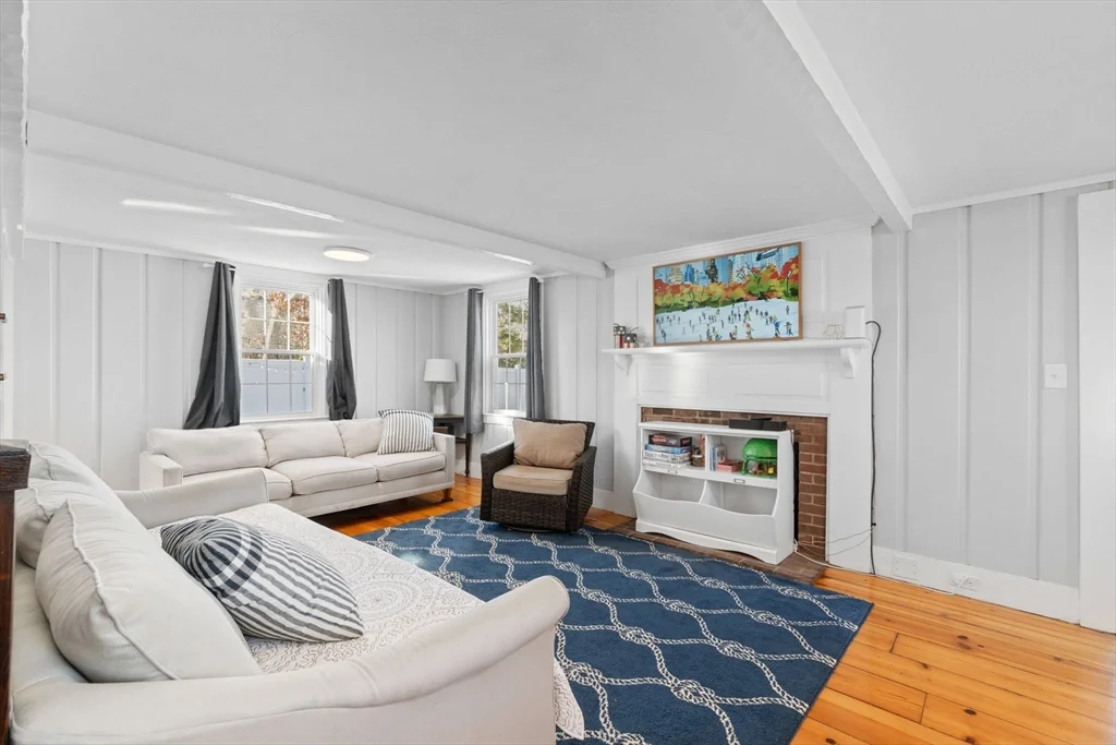 3 bed, 1 bath apartment for rent at 32 Woodside Ave, Wareham — photo 5 of 40