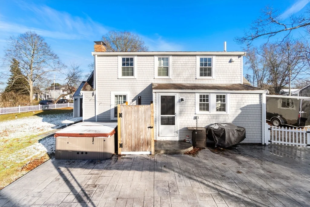 3 bed, 1 bath apartment for rent at 32 Woodside Ave, Wareham — photo 35 of 40