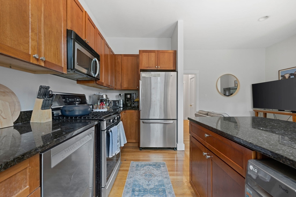 1 bed, 1 bath apartment for rent at 32 Yarmouth St Unit 2, South End — photo 7 of 20