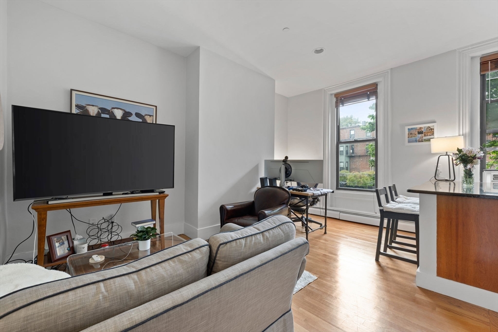 1 bed, 1 bath apartment for rent at 32 Yarmouth St Unit 2, South End — photo 2 of 20