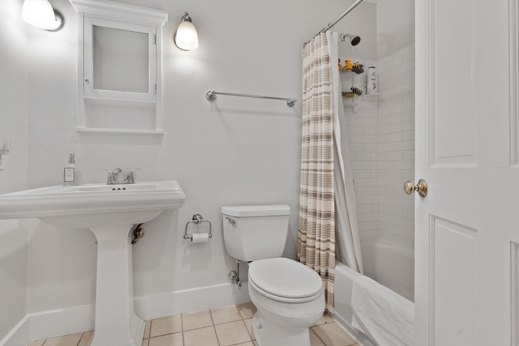 1 bed, 1 bath apartment for rent at 32 Yarmouth St Unit 2, South End — photo 15 of 20