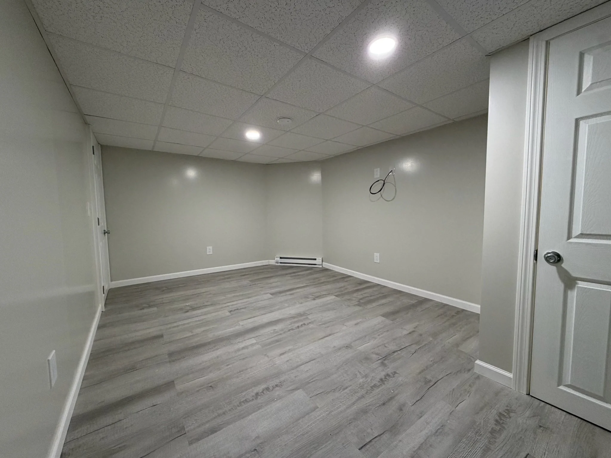 1 bed, 1 bath apartment for rent at 320-322 Wood St Unit Room A, New Bedford — photo 2 of 8