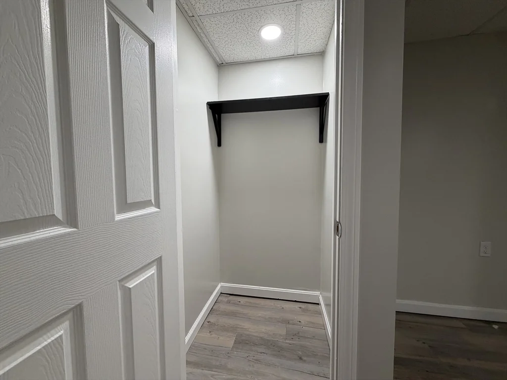 1 bed, 1 bath apartment for rent at 320-322 Wood St Unit Room B, New Bedford — photo 3 of 10