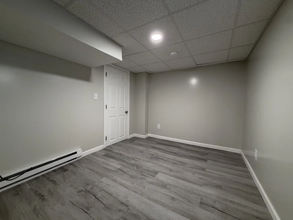 1 bed, 1 bath apartment for rent at 320-322 Wood St Unit Room C, New Bedford — photo 1 of 11