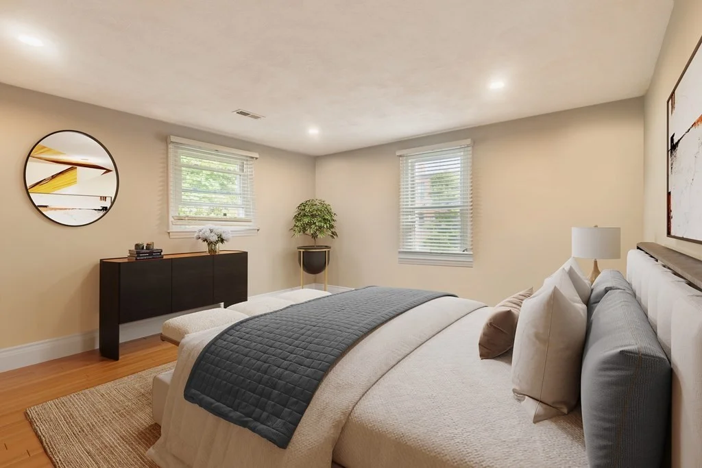 5 bed, 2.5 bath apartment for rent at 320 Athens St Unit 1, South Boston — photo 3 of 9
