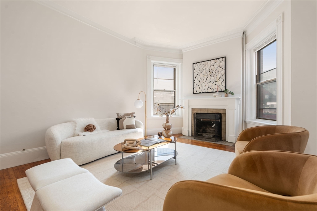1 bed, 1 bath apartment for rent at 320 Commonwealth Ave Unit 32, Back Bay — photo 4 of 14
