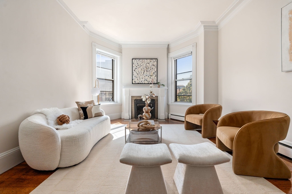 1 bed, 1 bath apartment for rent at 320 Commonwealth Ave Unit 32, Back Bay — photo 1 of 14