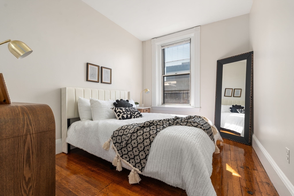 1 bed, 1 bath apartment for rent at 320 Commonwealth Ave Unit 32, Back Bay — photo 6 of 14