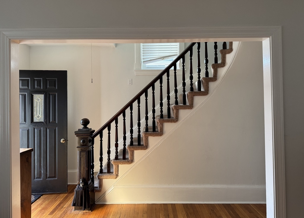 3 bed, 1 bath apartment for rent at 320 Crescent St Unit 320, South Waltham — photo 6 of 16