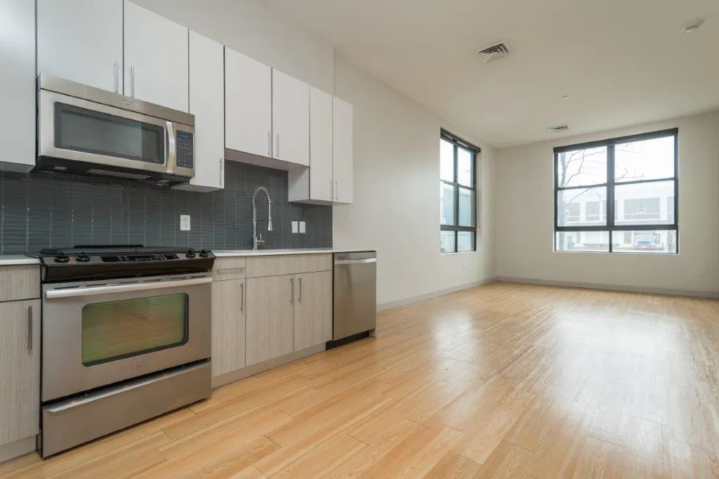 1 bed, 1 bath apartment for rent at 320 D St Unit 129, South Boston — photo 8 of 20