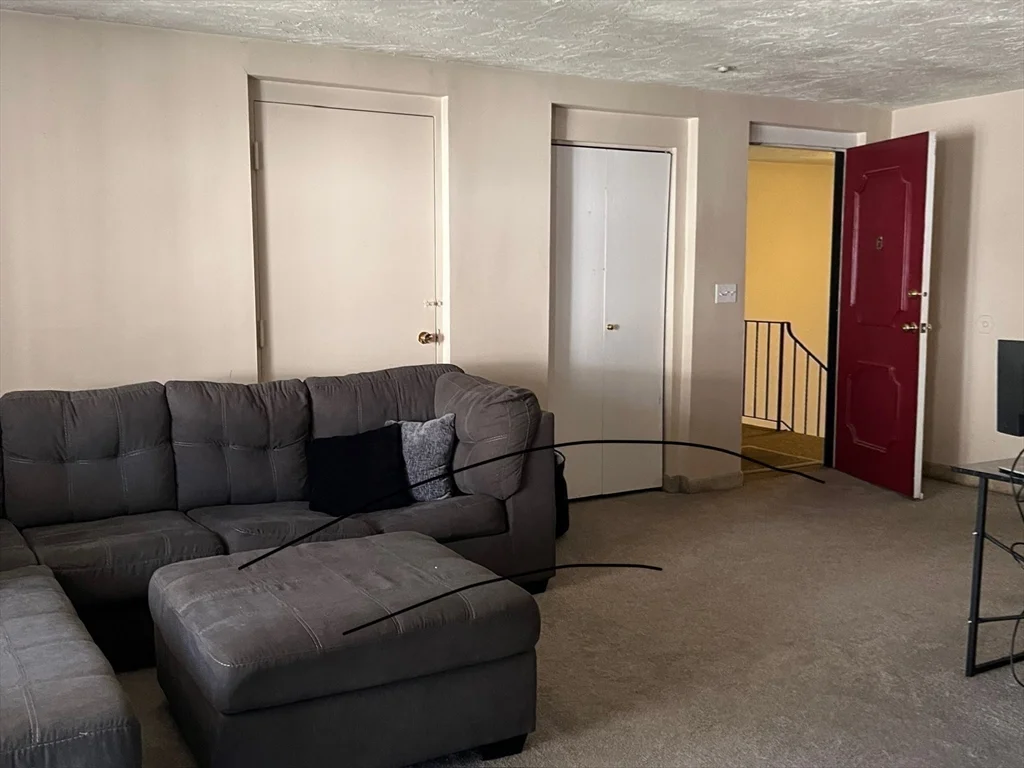 2 bed, 1 bath apartment for rent at 320 Fellsview Ter Unit 326 C, Stoneham — photo 10 of 19