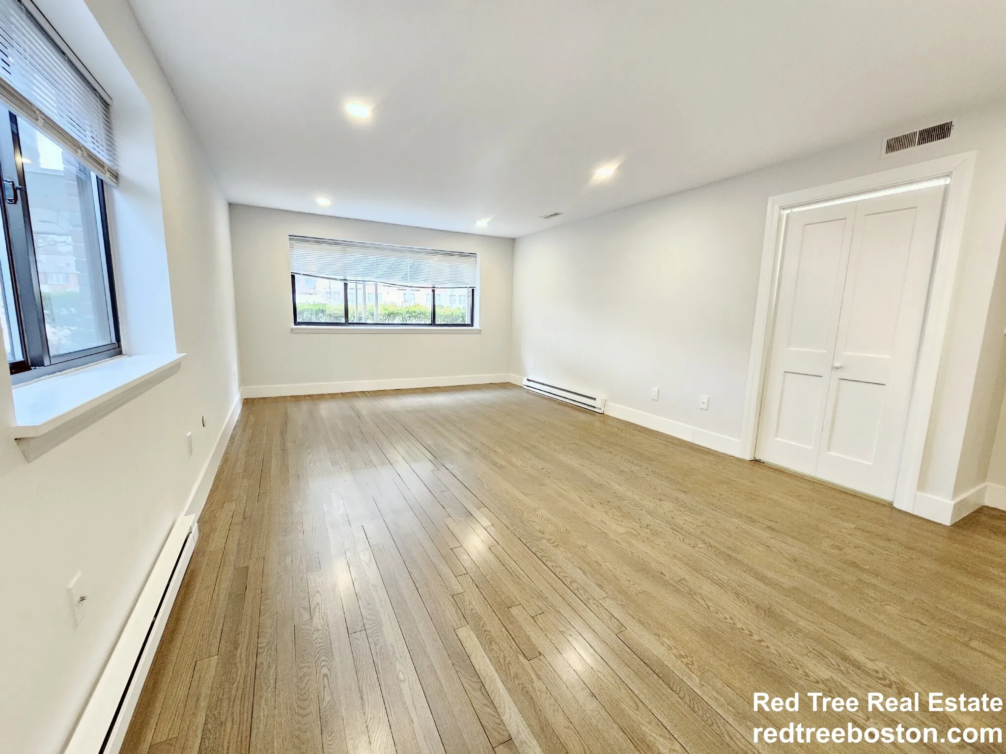 Studio bed, 1 bath apartment for rent at 320 Hammond Pond Pkwa Unit 103, Chestnut Hill — photo 5 of 12