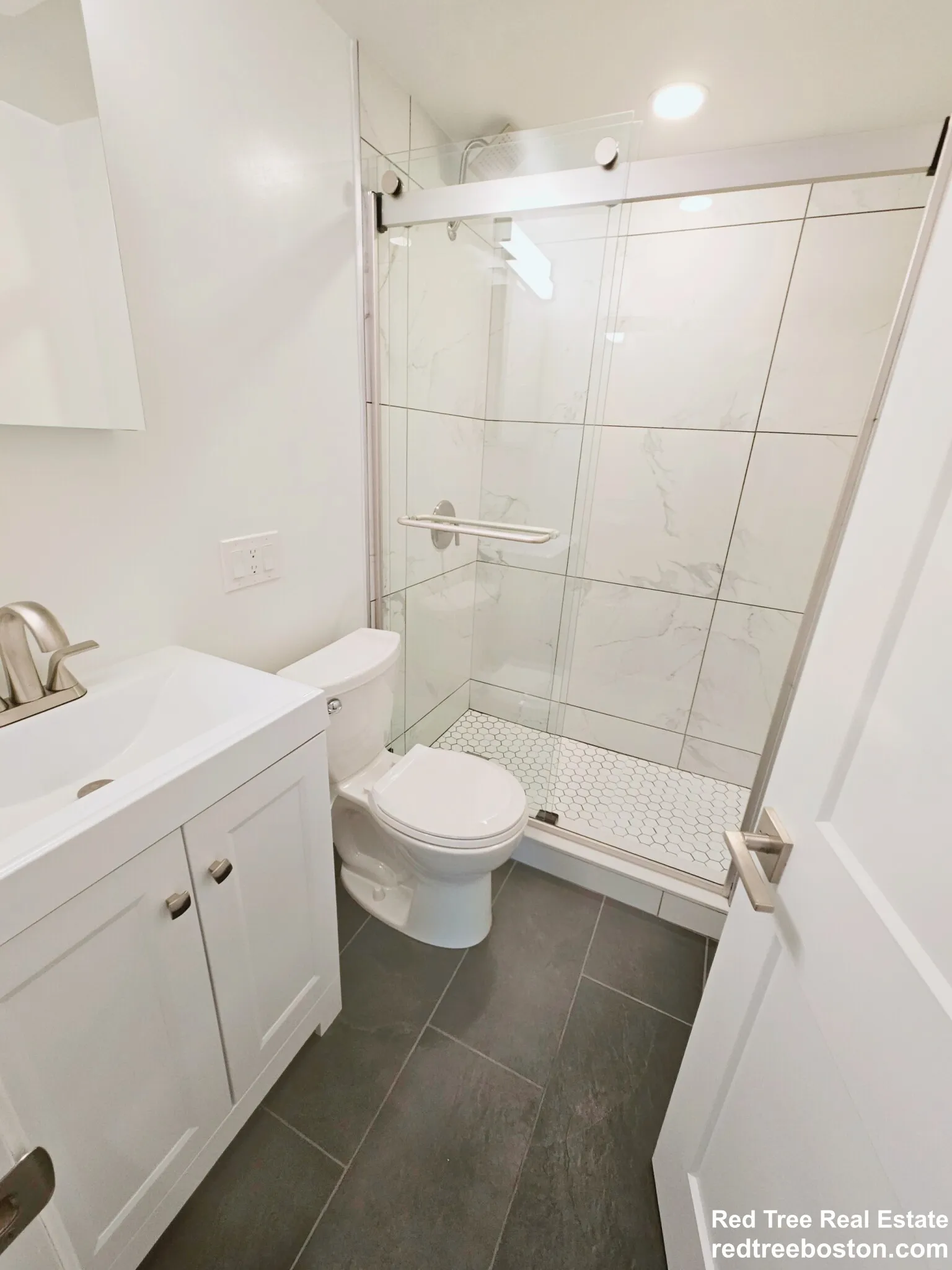 Studio bed, 1 bath apartment for rent at 320 Hammond Pond Pkwa Unit 103, Chestnut Hill — photo 8 of 12