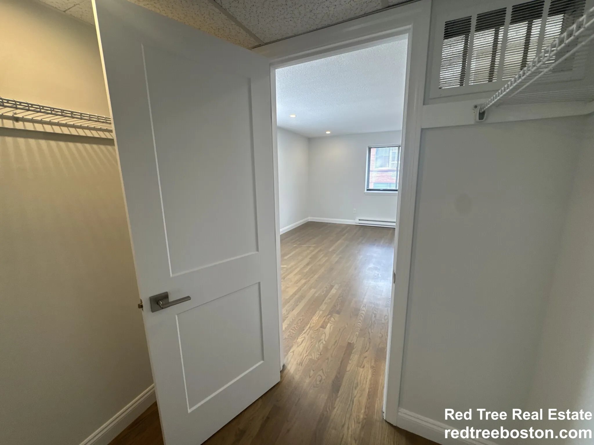 1 bed, 1 bath apartment for rent at 320 Hammond Pond Pkwa Unit 504, Chestnut Hill — photo 20 of 37