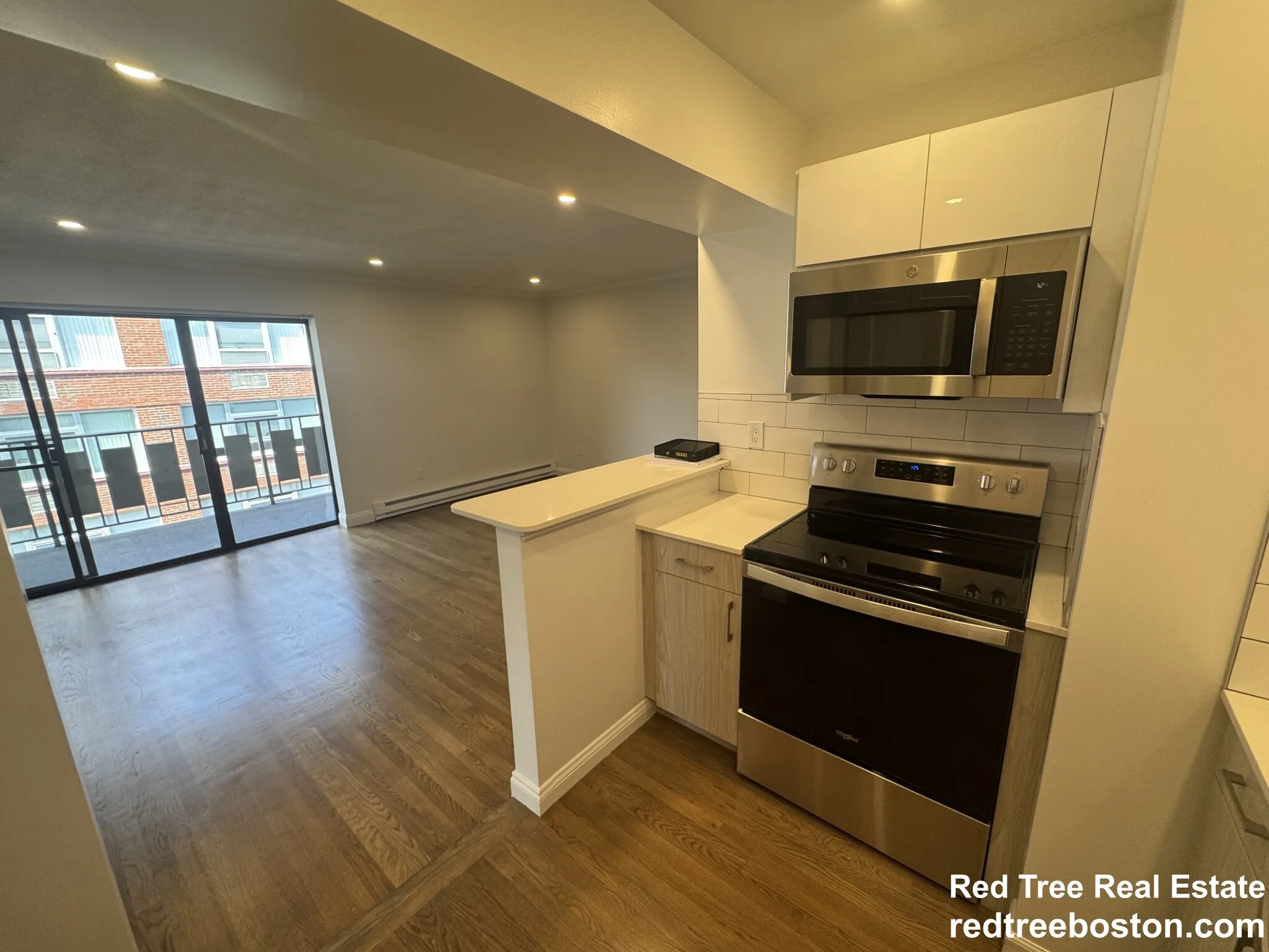 1 bed, 1 bath apartment for rent at 320 Hammond Pond Pkwa Unit 504, Chestnut Hill