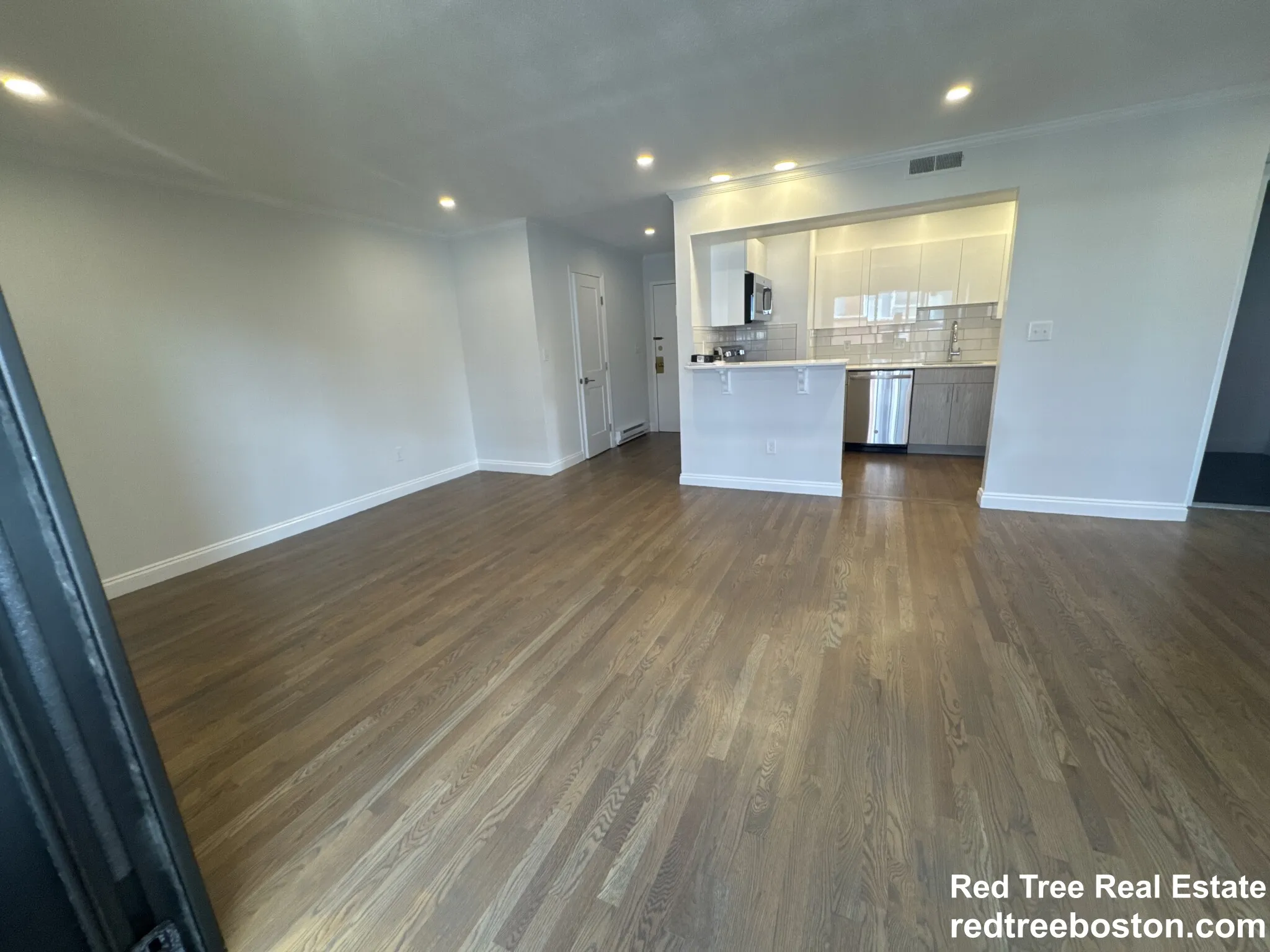 1 bed, 1 bath apartment for rent at 320 Hammond Pond Pkwa Unit 504, Chestnut Hill — photo 31 of 37