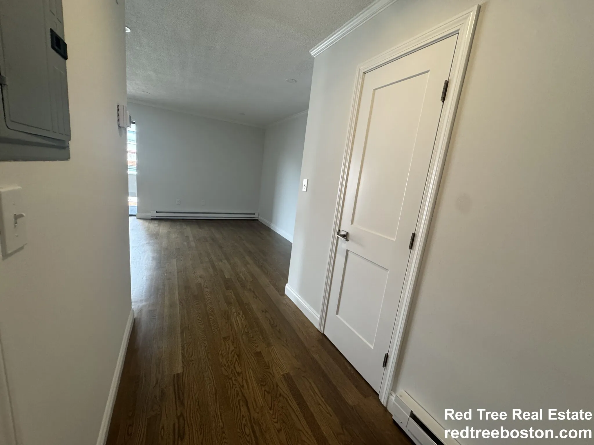 1 bed, 1 bath apartment for rent at 320 Hammond Pond Pkwa Unit 504, Chestnut Hill — photo 3 of 37
