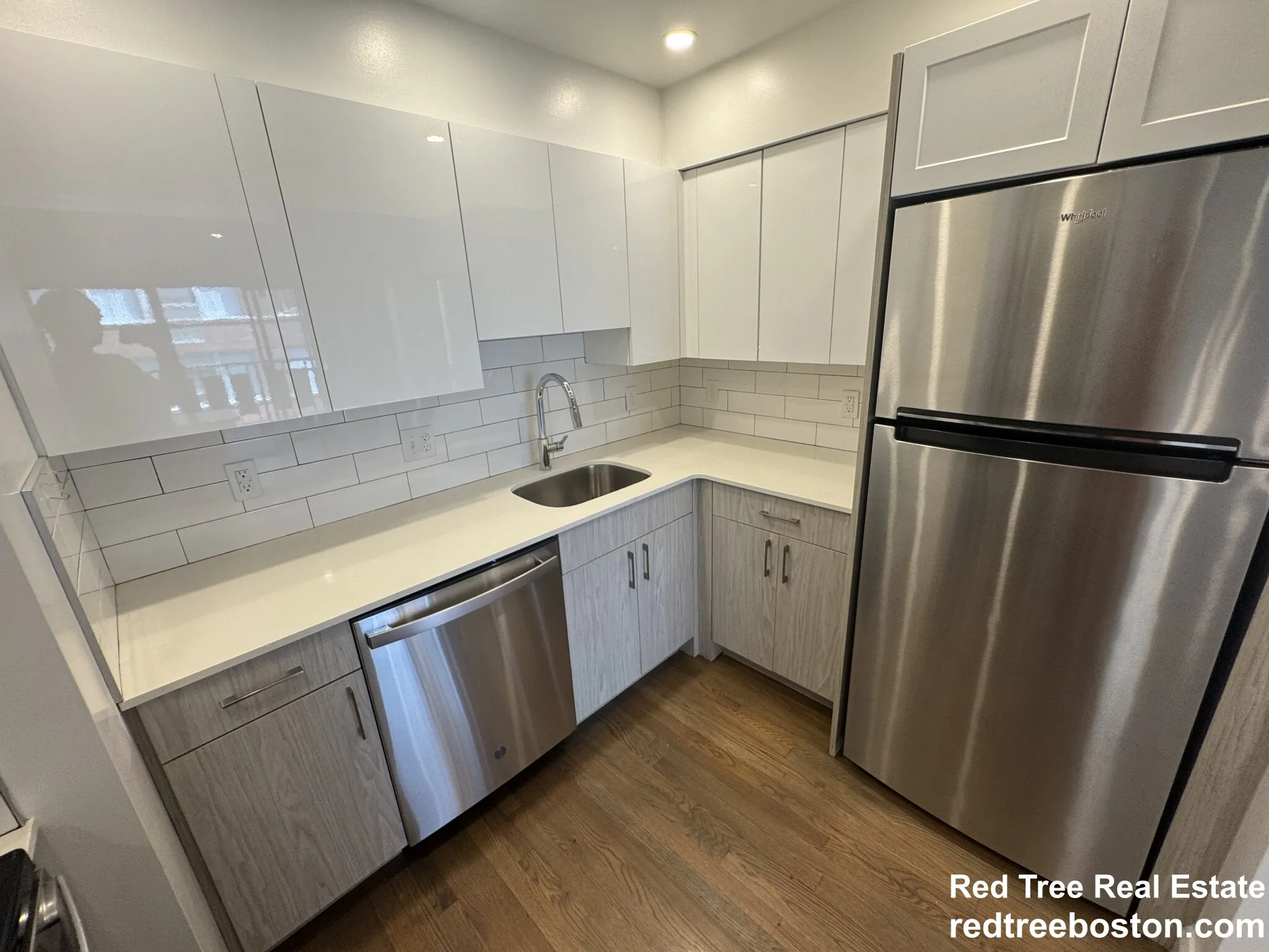 1 bed, 1 bath apartment for rent at 320 Hammond Pond Pkwa Unit 504, Chestnut Hill — photo 10 of 37