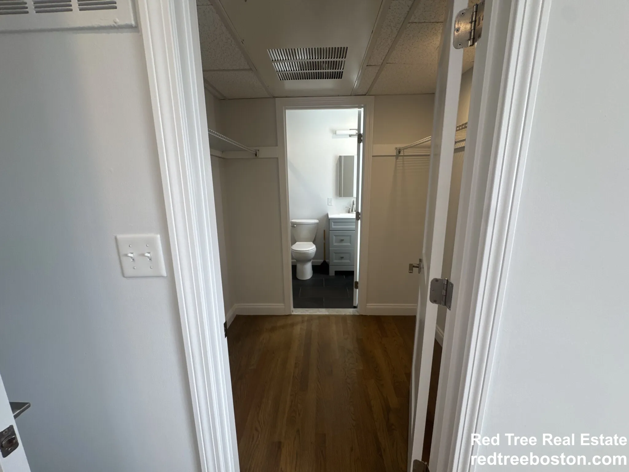 1 bed, 1 bath apartment for rent at 320 Hammond Pond Pkwa Unit 504, Chestnut Hill — photo 18 of 37