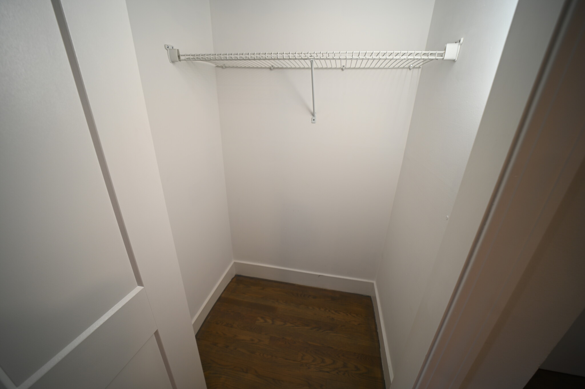 Studio bed, 1 bath apartment for rent at 320 Hammond Pond Pkwy Unit 103, Chestnut Hill — photo 5 of 15