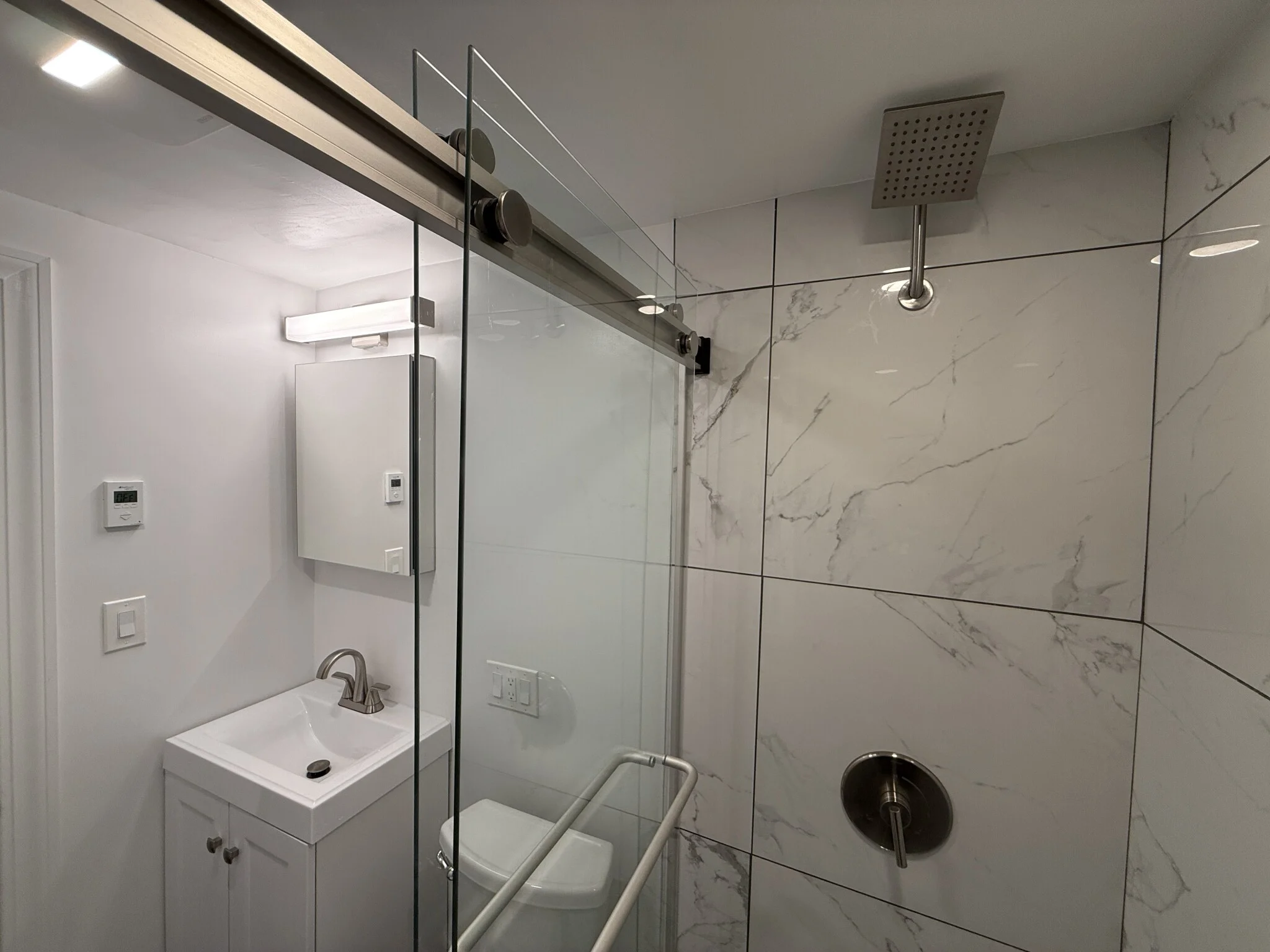 Studio bed, 1 bath apartment for rent at 320 Hammond Pond Pkwy Unit 103R, Chestnut Hill — photo 10 of 14