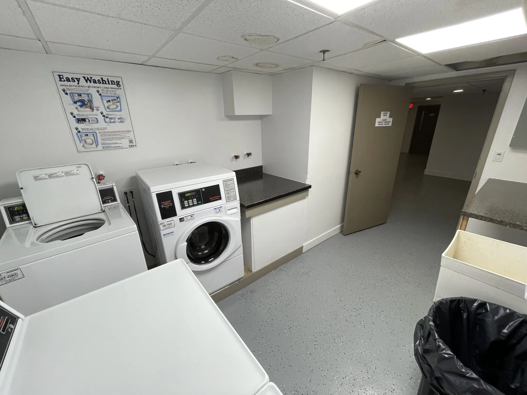 2 bed, 2 bath apartment for rent at 320 Hammond Pond Pkwy Unit 201, Chestnut Hill — photo 5 of 7
