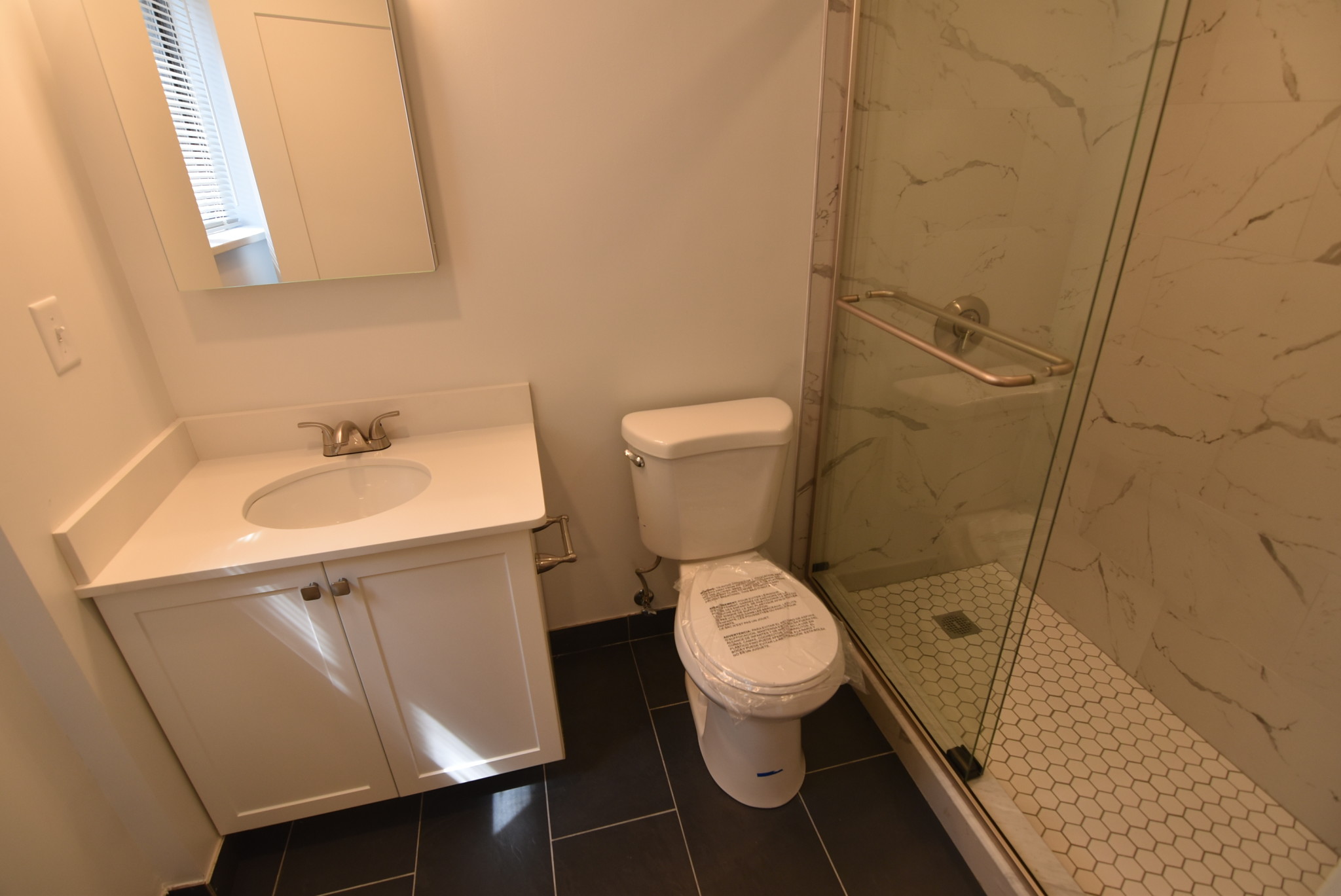 1 bed, 1 bath apartment for rent at 320 Hammond Pond Pkwy Unit 504, Chestnut Hill — photo 8 of 17