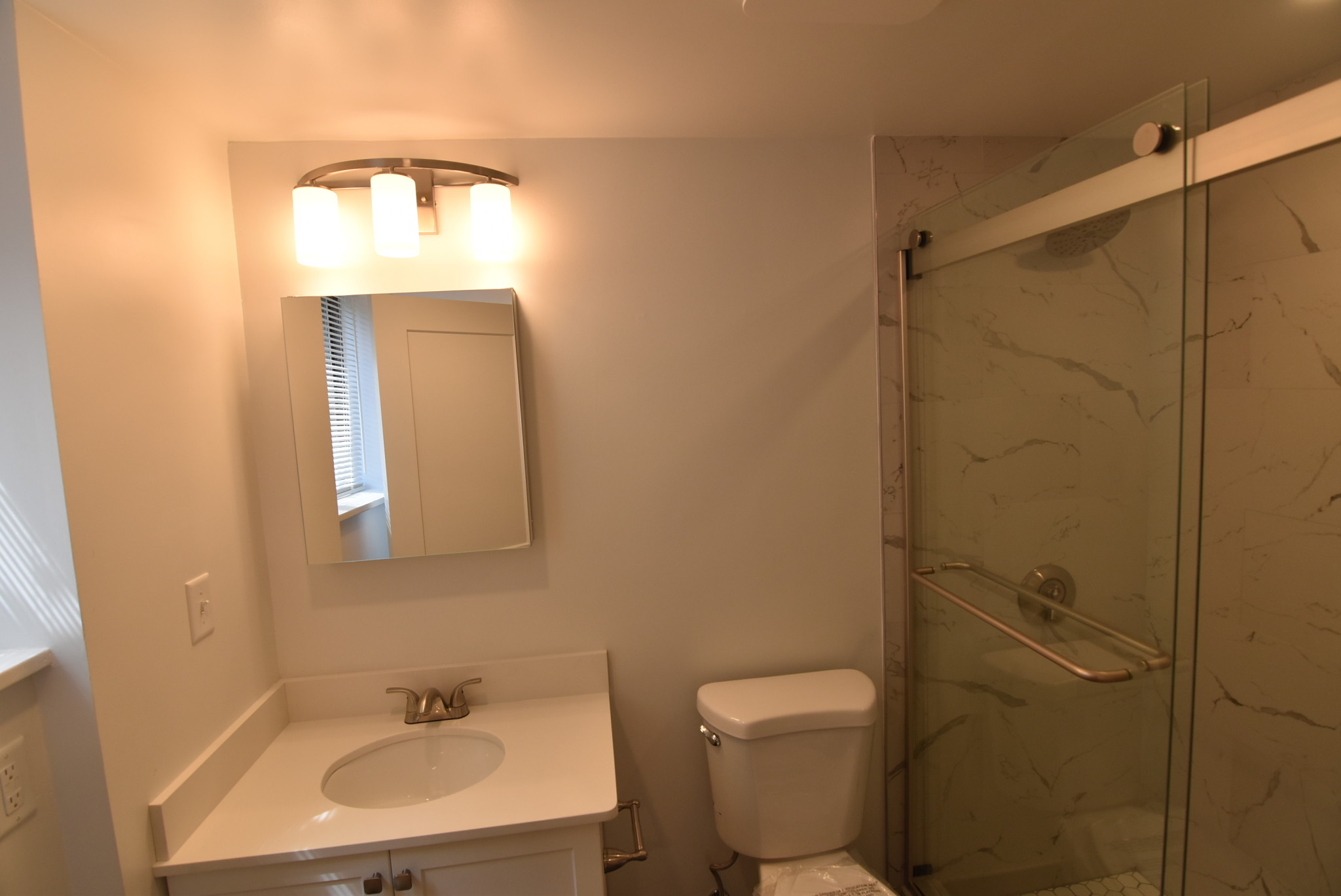 1 bed, 1 bath apartment for rent at 320 Hammond Pond Pkwy Unit 504, Chestnut Hill — photo 9 of 17