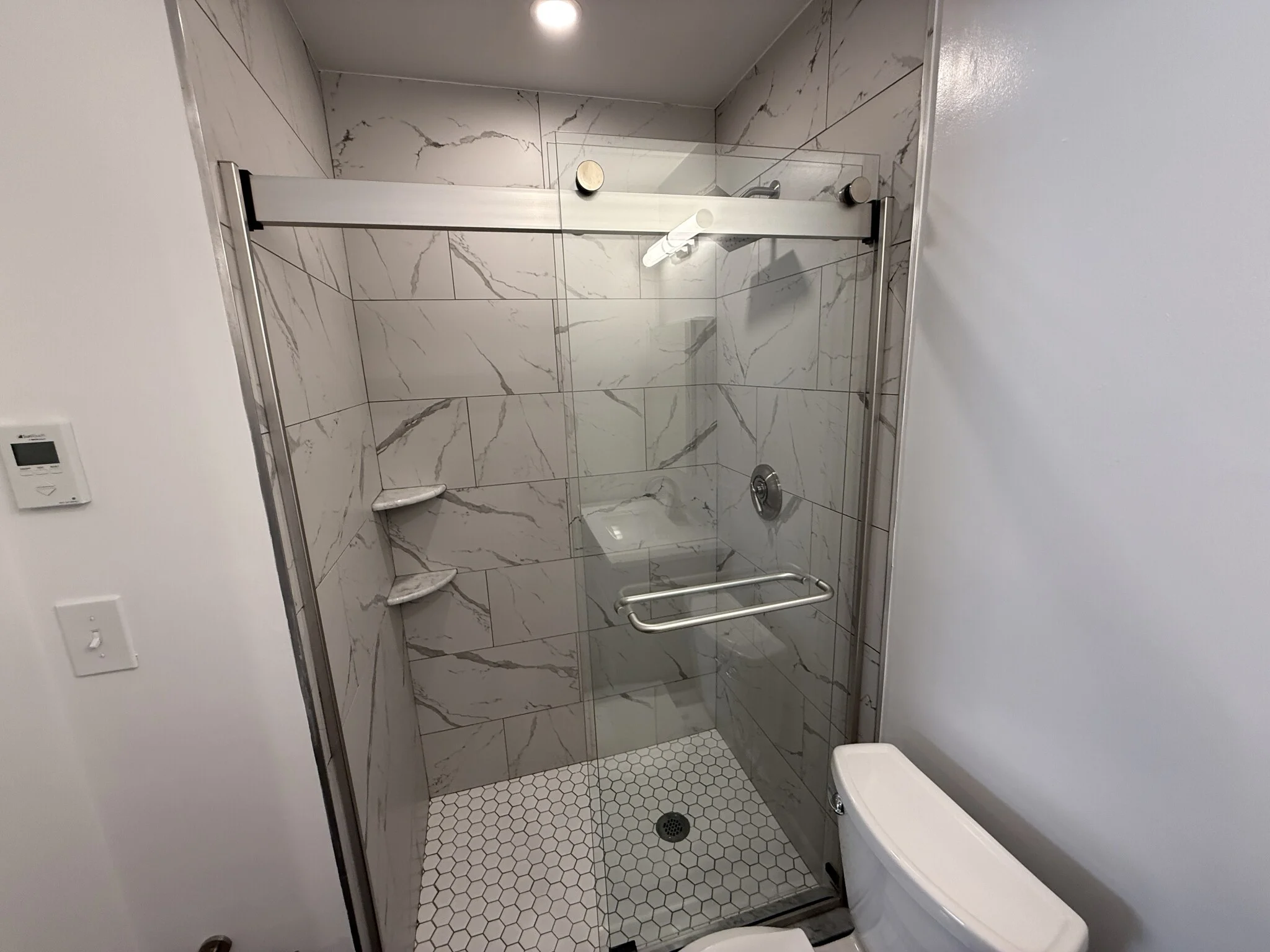 1 bed, 1.5 bath apartment for rent at 320 Hammond Pond Pkwy Unit 504R, Chestnut Hill — photo 17 of 19