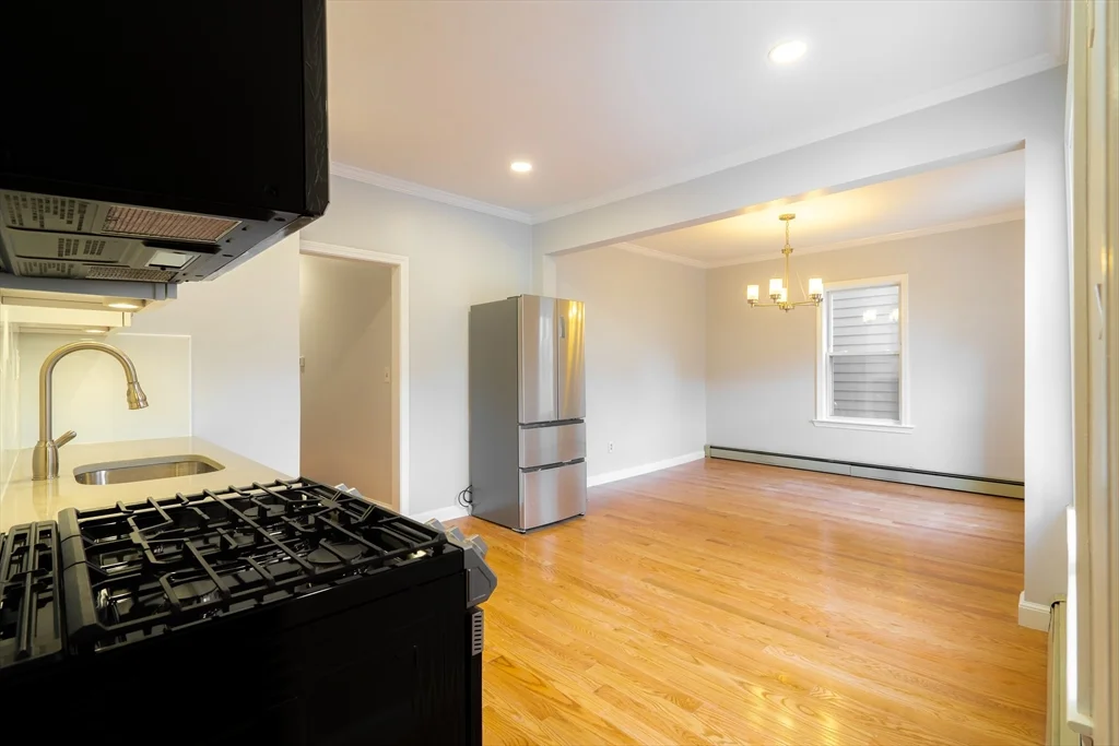 2 bed, 1 bath apartment for rent at 320 Hurley St Unit 1, Kendall Square