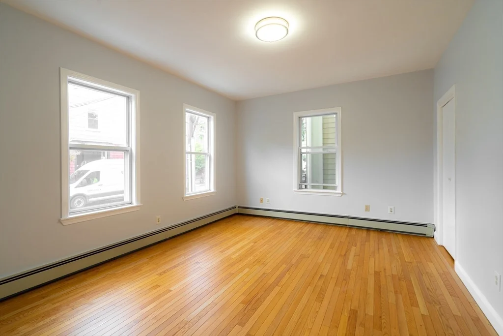 2 bed, 1 bath apartment for rent at 320 Hurley St Unit Unit 1, Kendall Square — photo 6 of 10