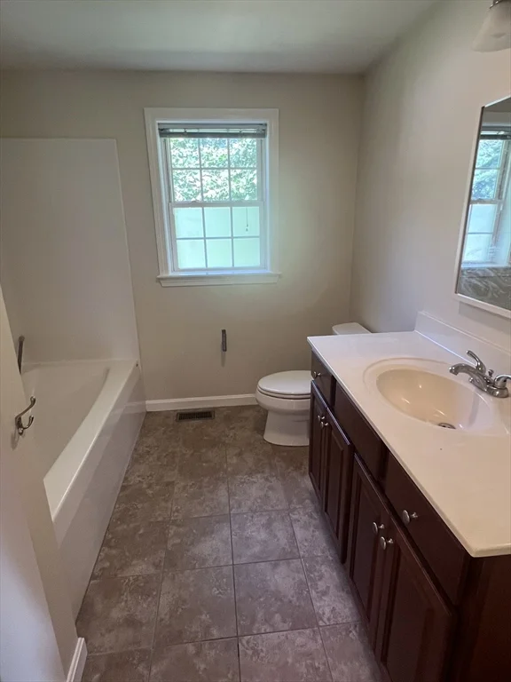 2 bed, 1 bath apartment for rent at 320 Laurel St Unit 320, Bridgewater — photo 13 of 13